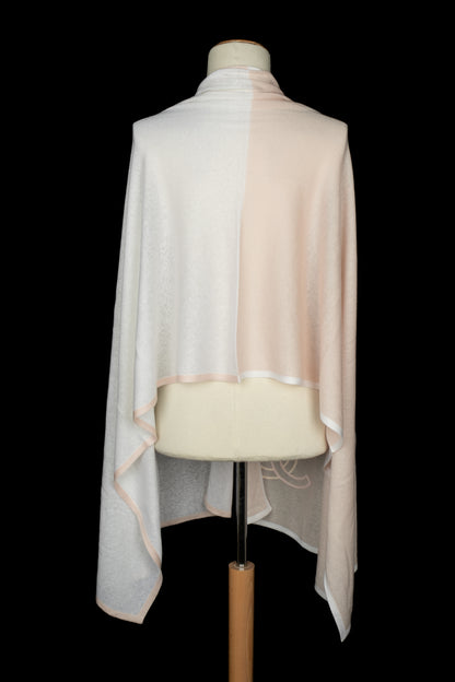 Écharpe bicolore Chanel