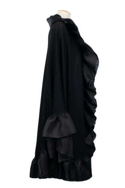 Cape en soie noire Isabel Canovas