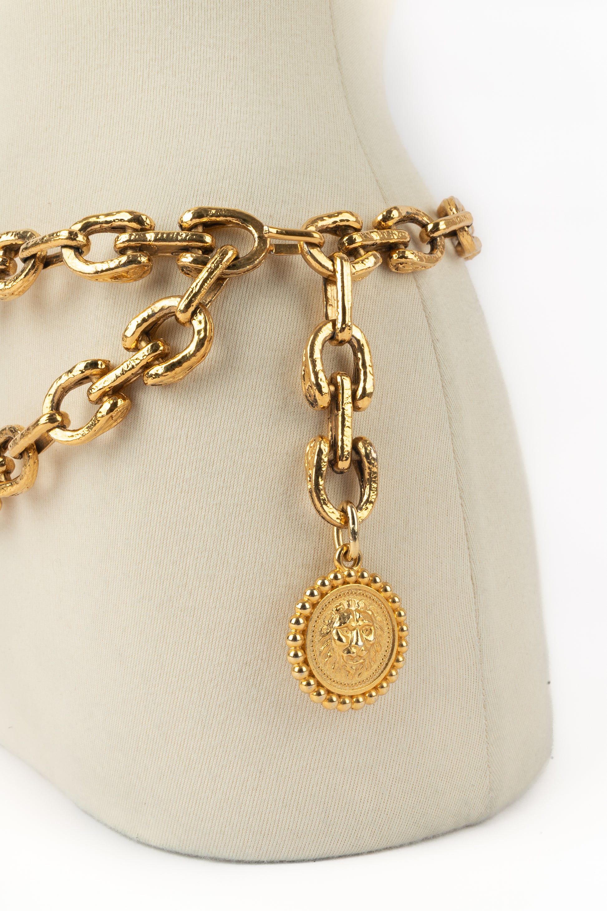 Ceinture "tête de lion" Chanel 