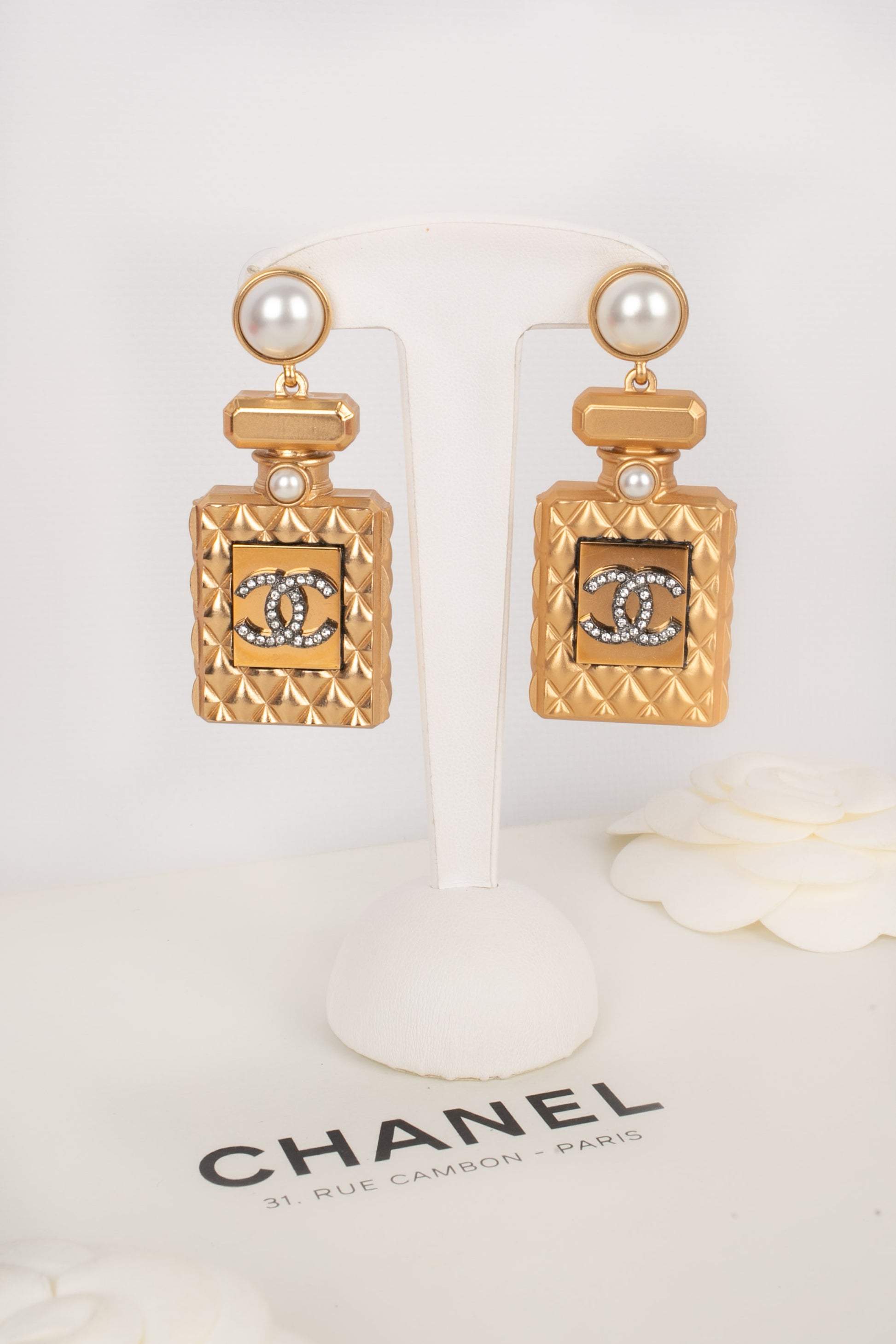 Boucles d'oreilles "Flacons" Chanel