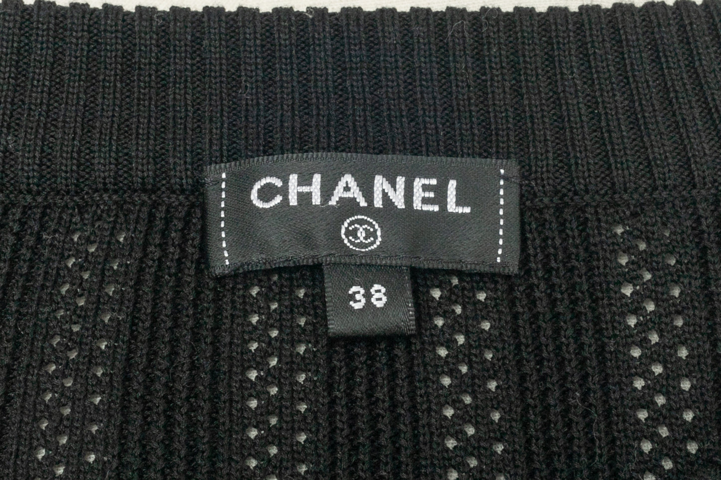 Haut en maille noire Chanel