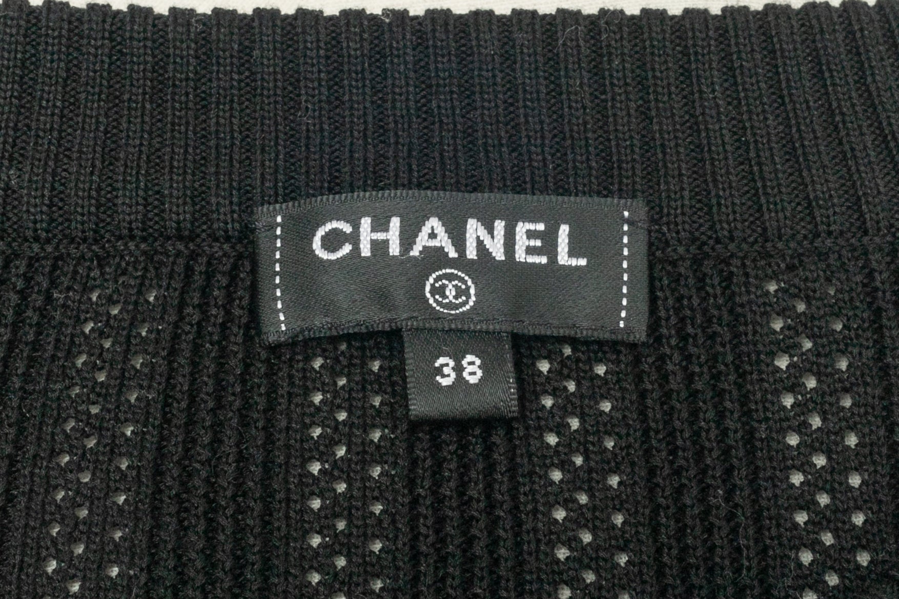 Haut en maille noire Chanel