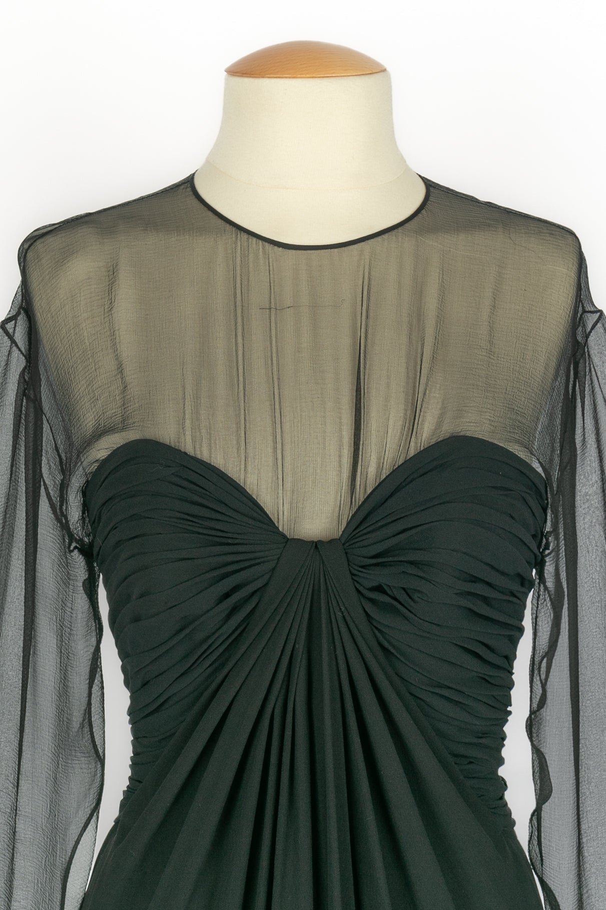 Robe en soie noire Chanel 