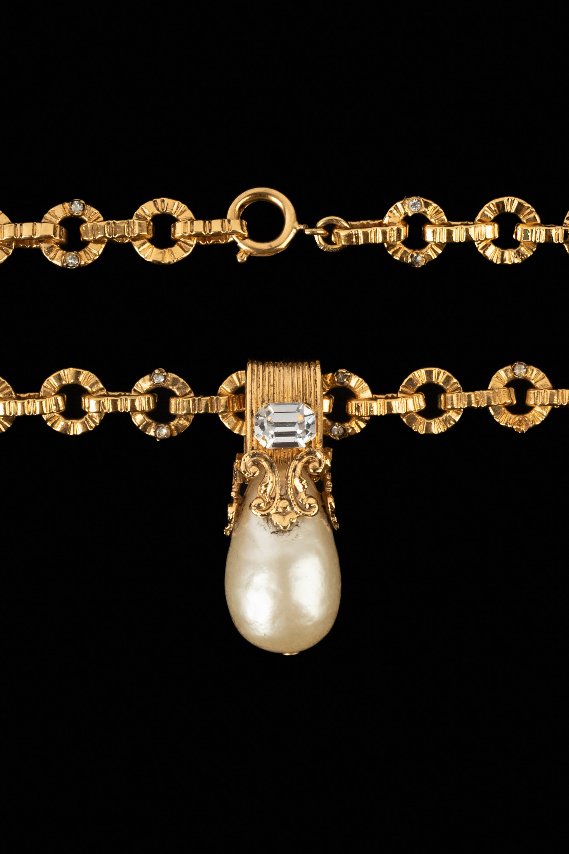 Collier pendentif Chanel 1960's