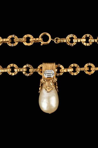 Collier pendentif Chanel 1960's