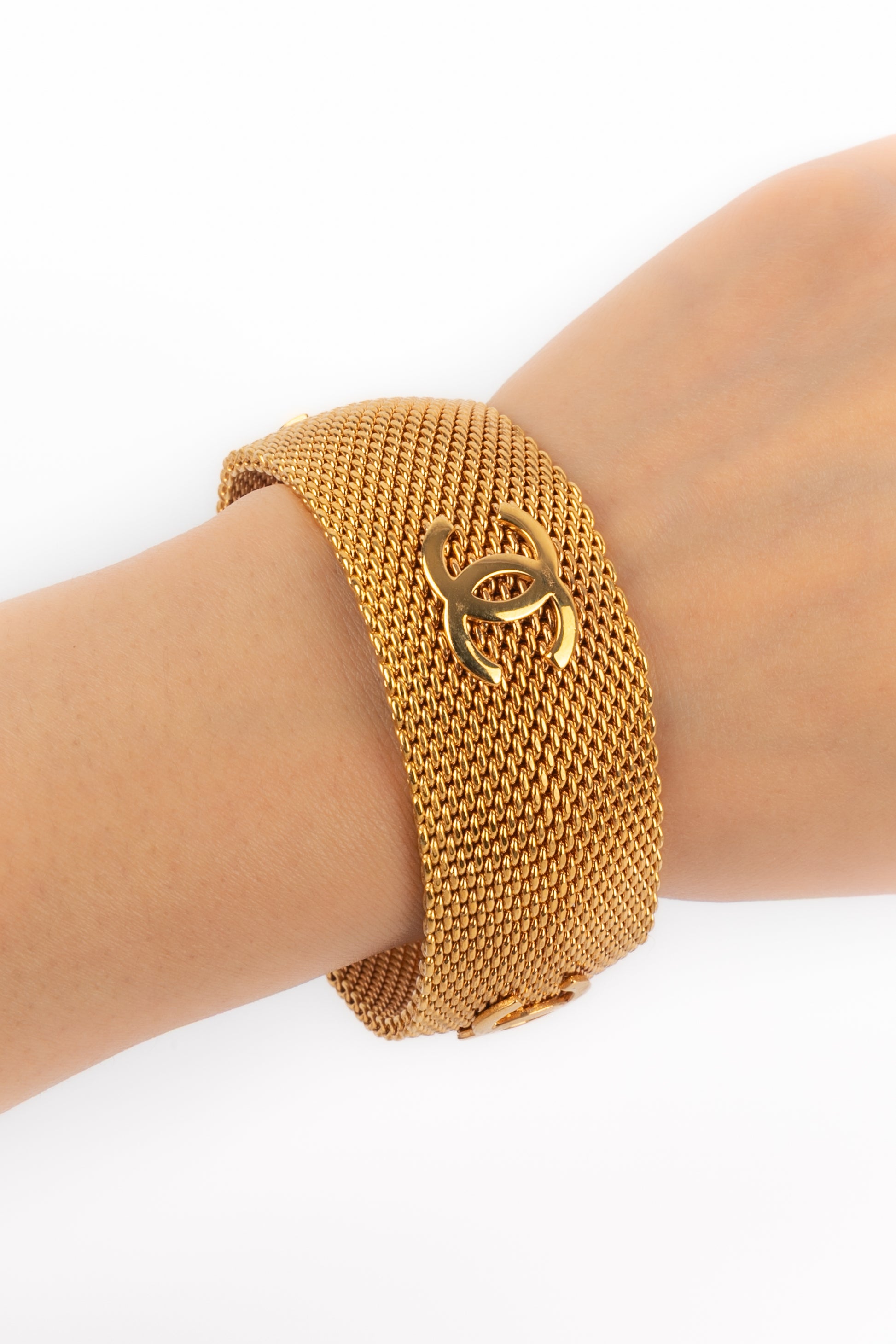 Bracelet doré Chanel 1996