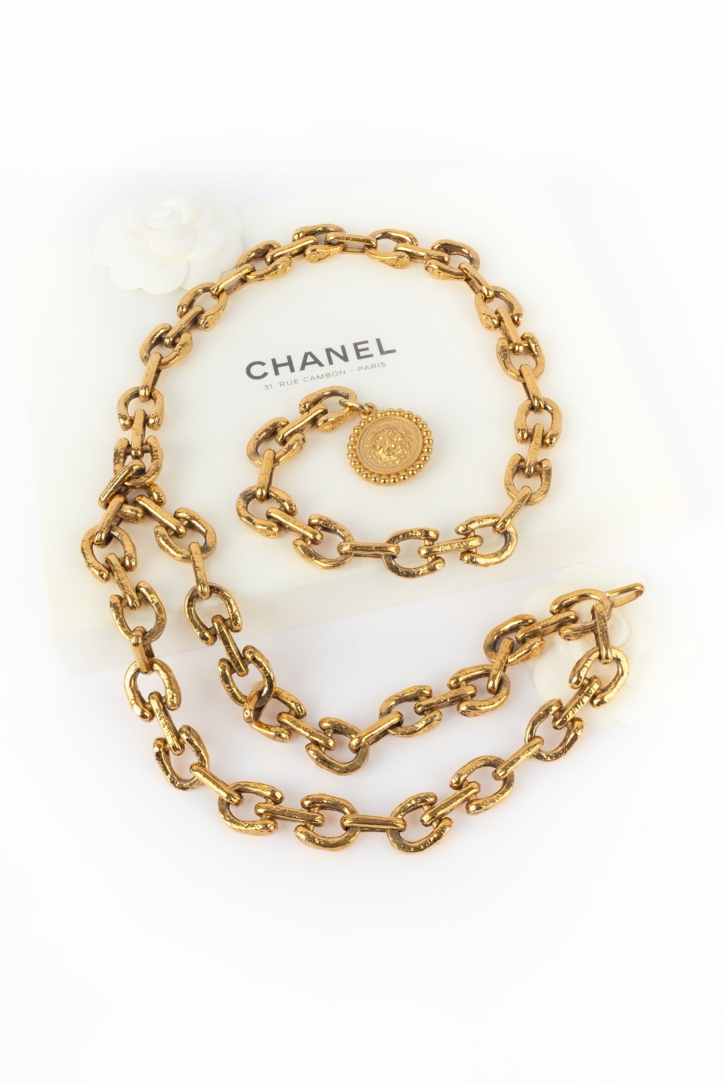 Ceinture "tête de lion" Chanel 
