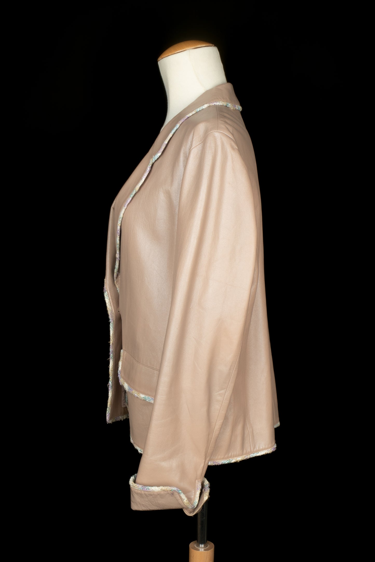 Veste en cuir Chanel Printemps 2005