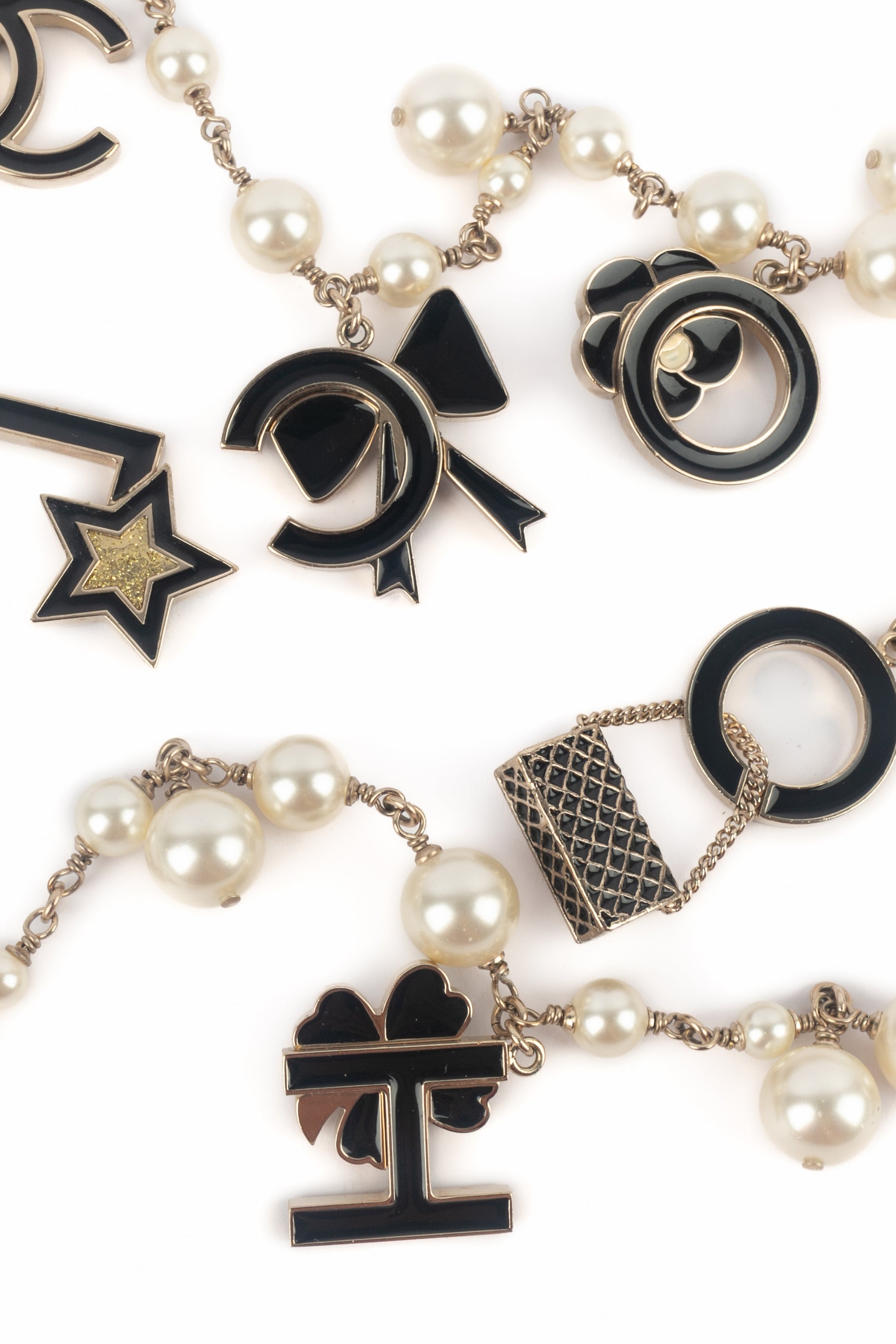 Collier de perles Chanel 2007