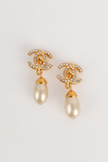 Boucles d'oreilles tourniquet Chanel