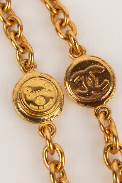 Collier doré Chanel 