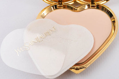 Poudrier coeur Yves Saint Laurent