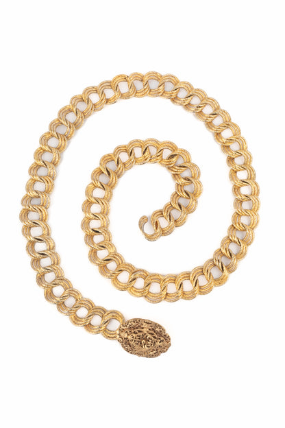 Ceinture dorée Chanel