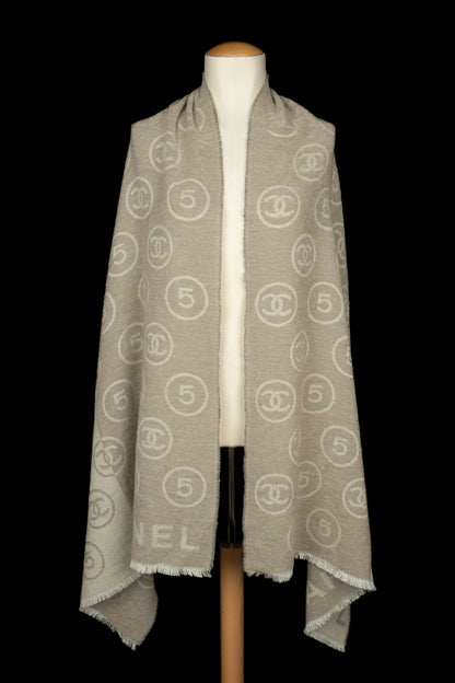 Écharpe à logo Chanel