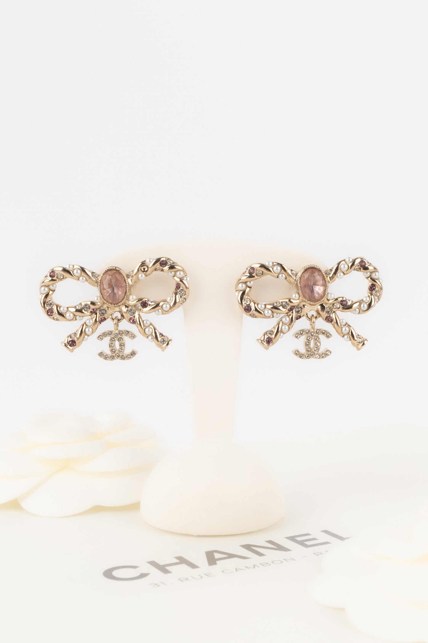 Boucles d'oreilles noeuds Chanel