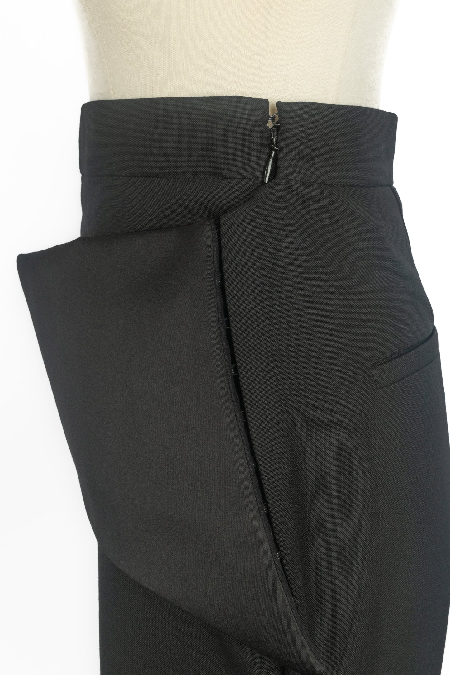 Tailleur noir Balenciaga