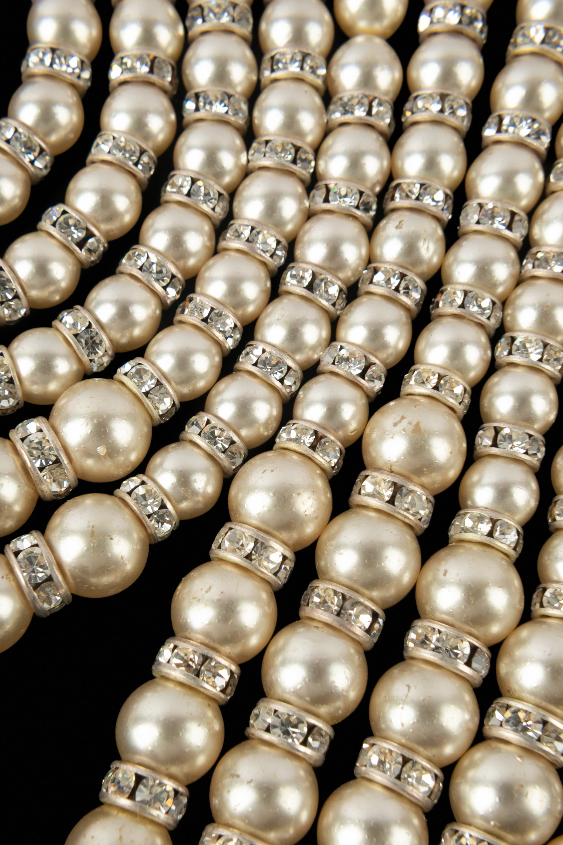 Collier rouge Serge-Eric Woloch