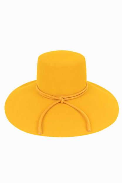 Chapeau en feutre jaune Hermès 