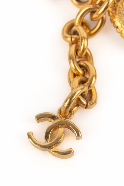 Ceinture dorée Chanel