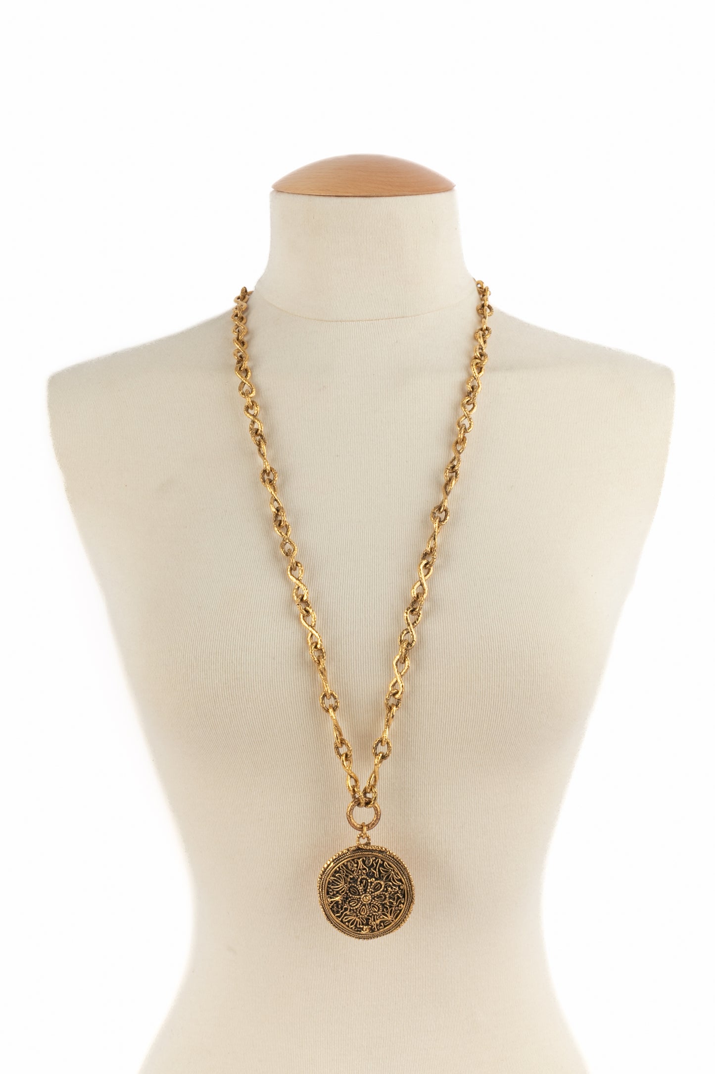 Collier pendentif Chanel
