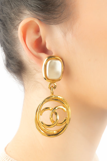 Boucles d'oreilles cc Chanel 1990's