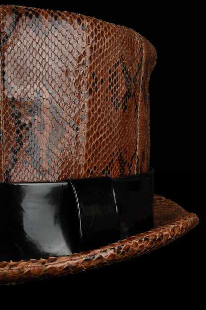 Chapeau en serpent Yves Saint Laurent Haute Couture