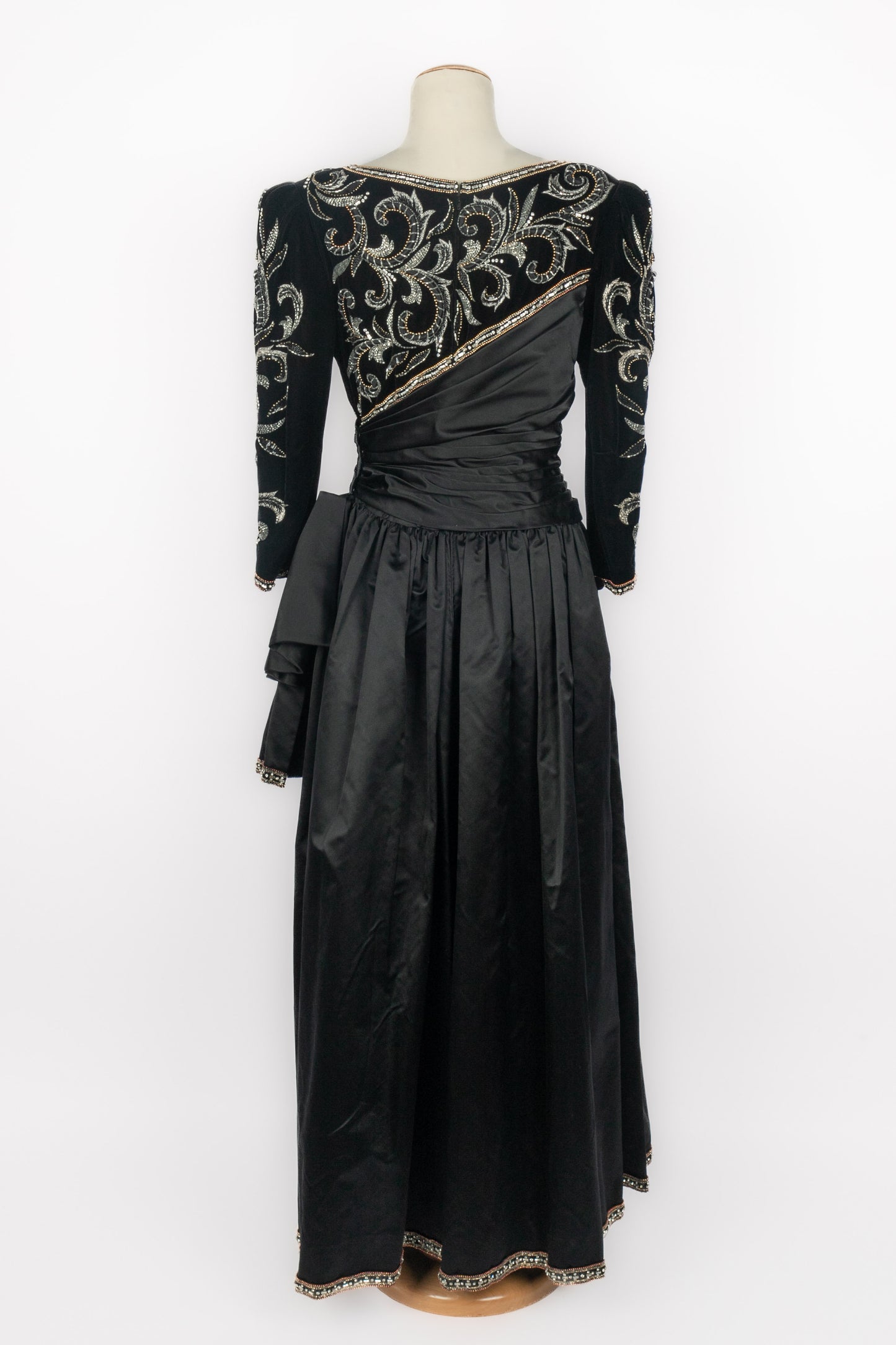 Robe Balmain Haute Couture Automne-Hiver 1984