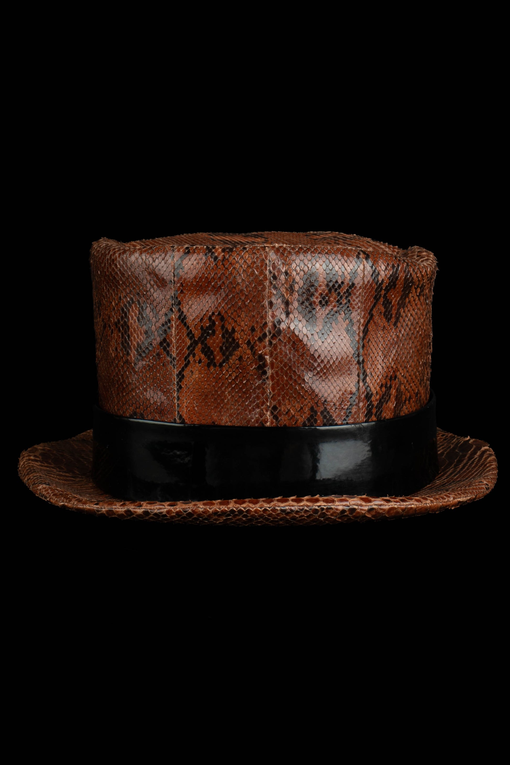 Chapeau en serpent Yves Saint Laurent Haute Couture