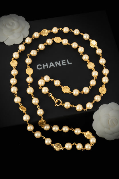 Collier de perles Chanel 