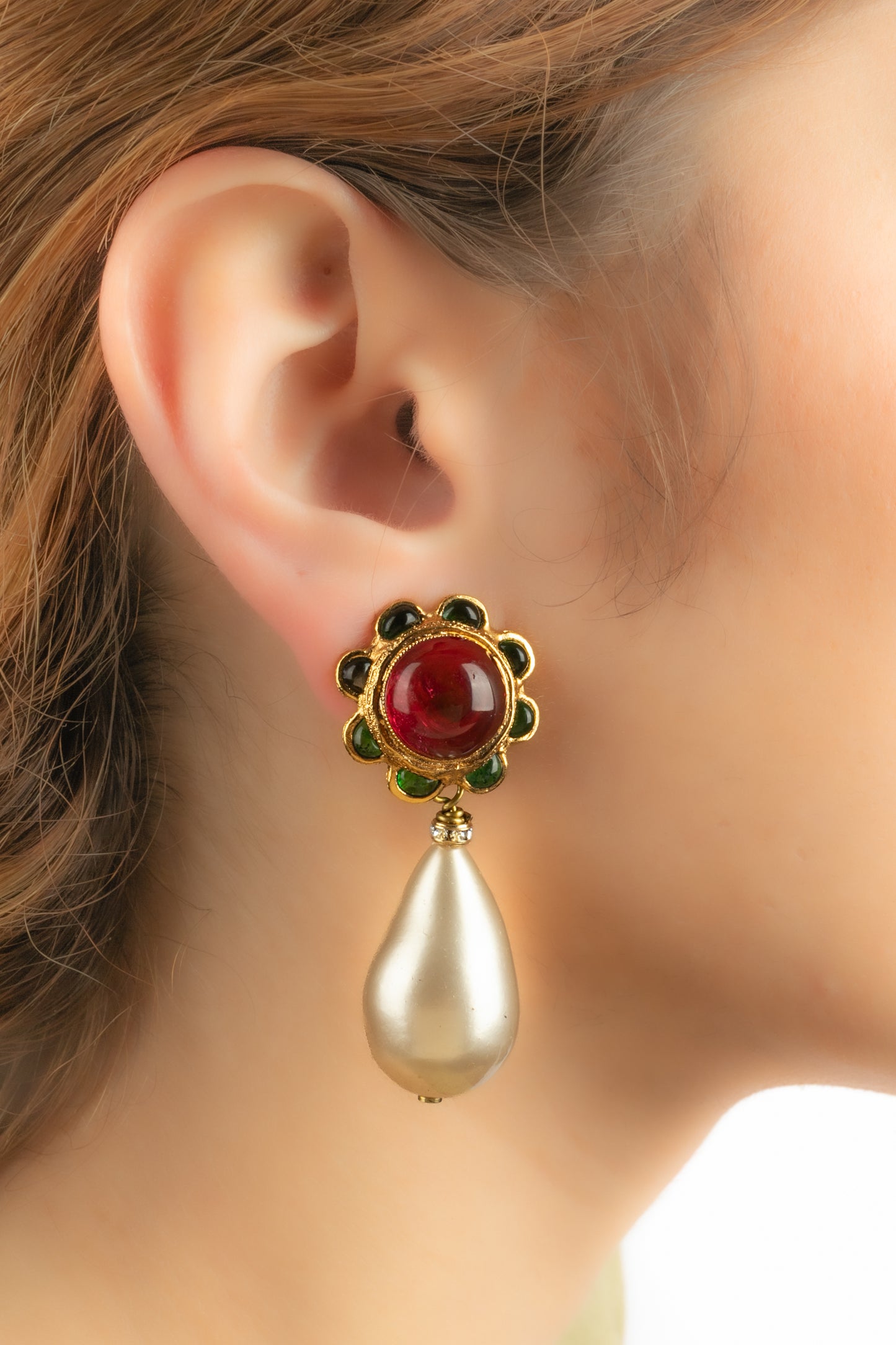 Boucles d'oreilles Chanel 1980's