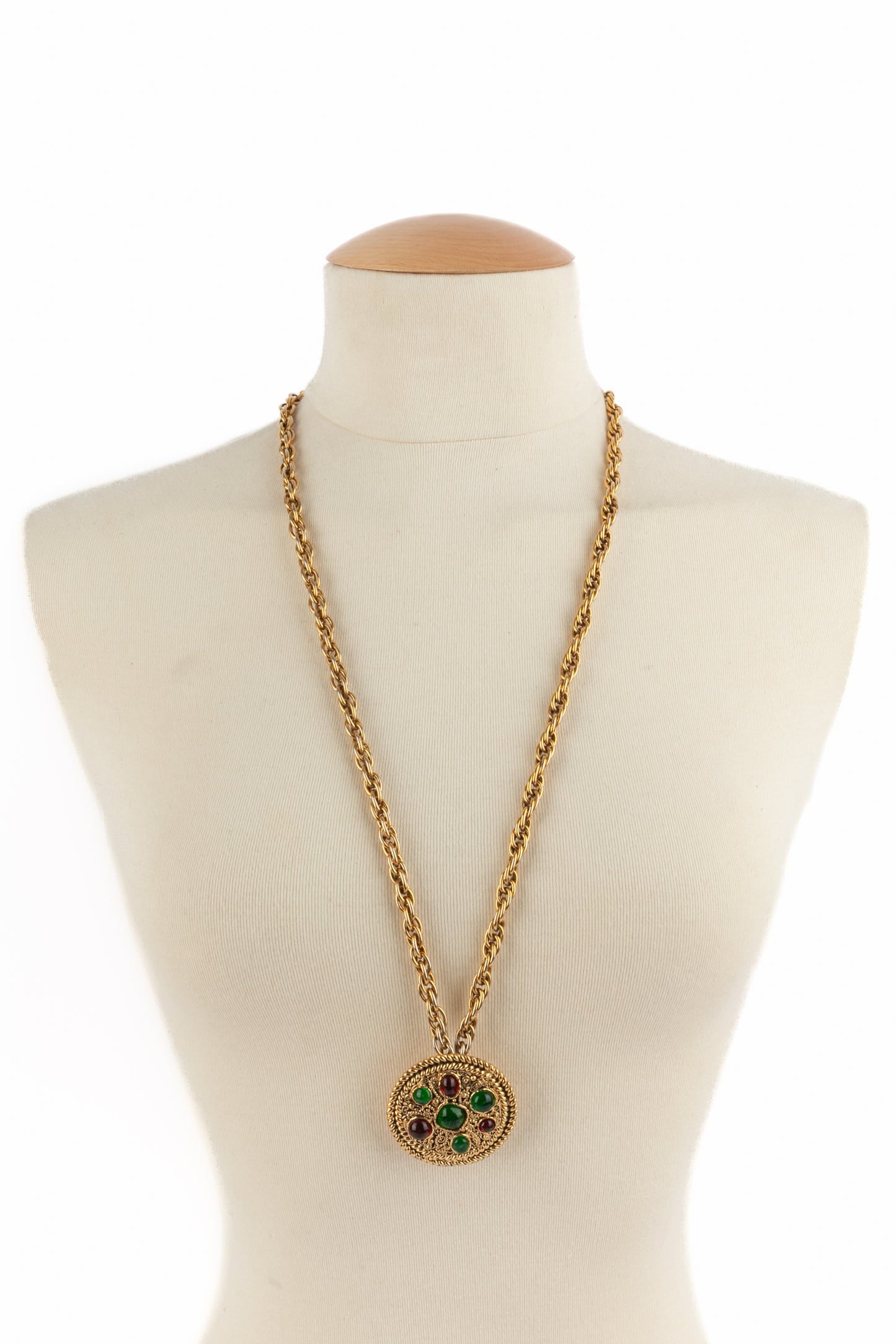 Collier pendentif Chanel 1984