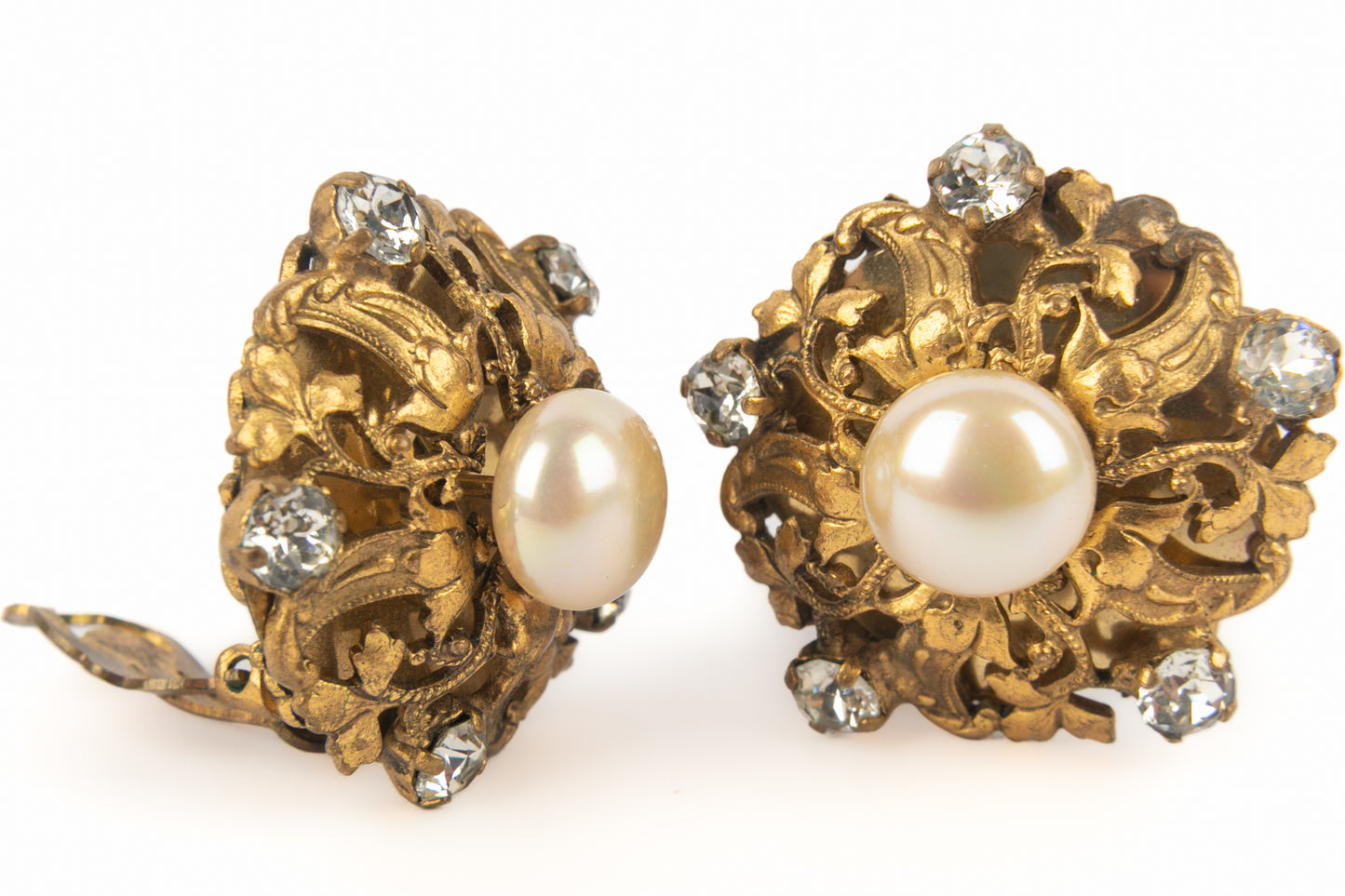 Boucles d'oreilles baroques Chanel