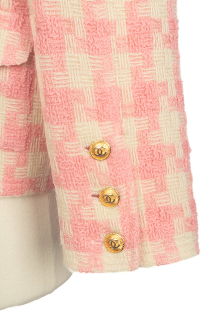 Tailleur rose Chanel 1990's