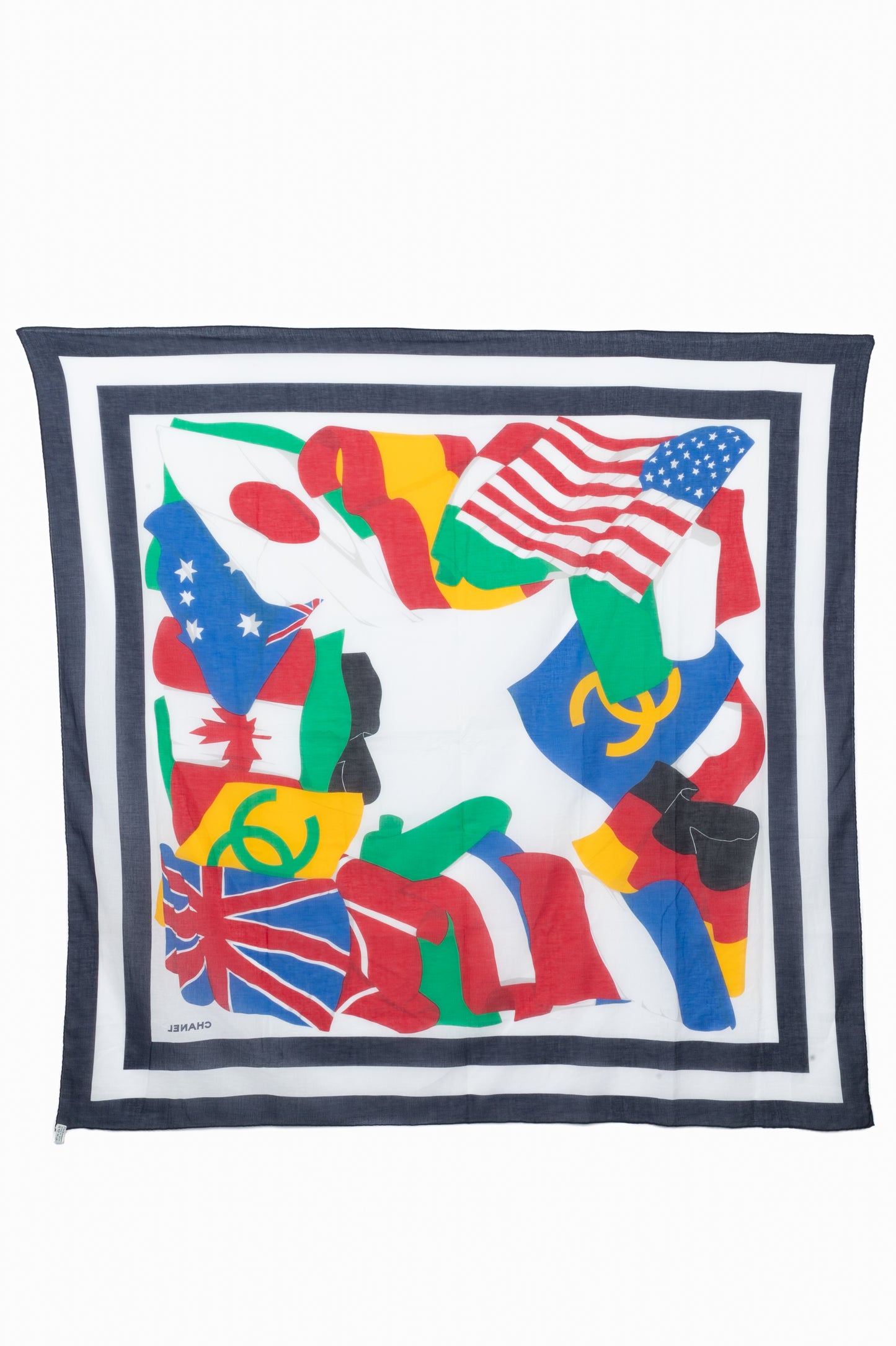 Foulard "Drapeaux" Chanel 