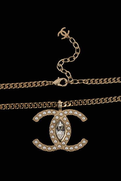 Collier cc Chanel 2022