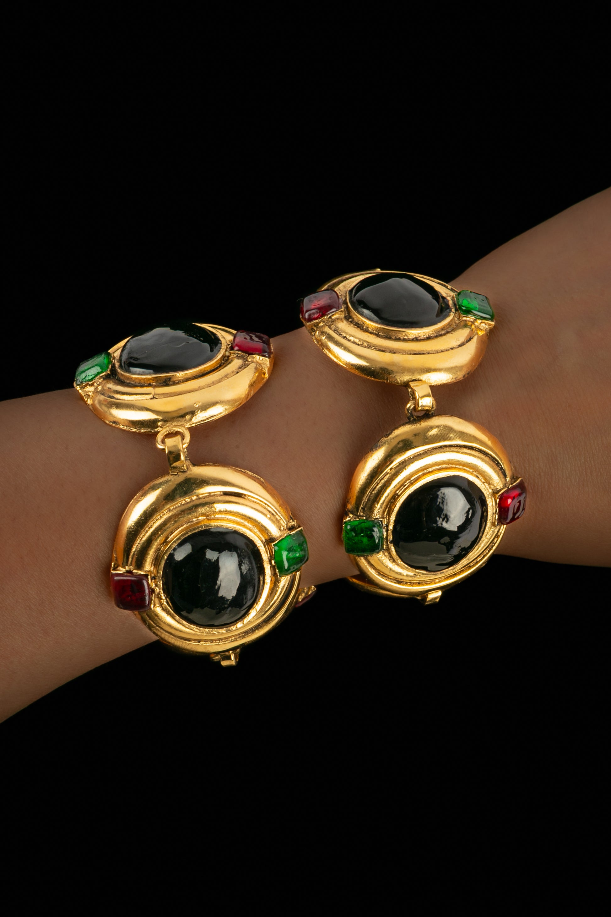 Paire de bracelets Chanel