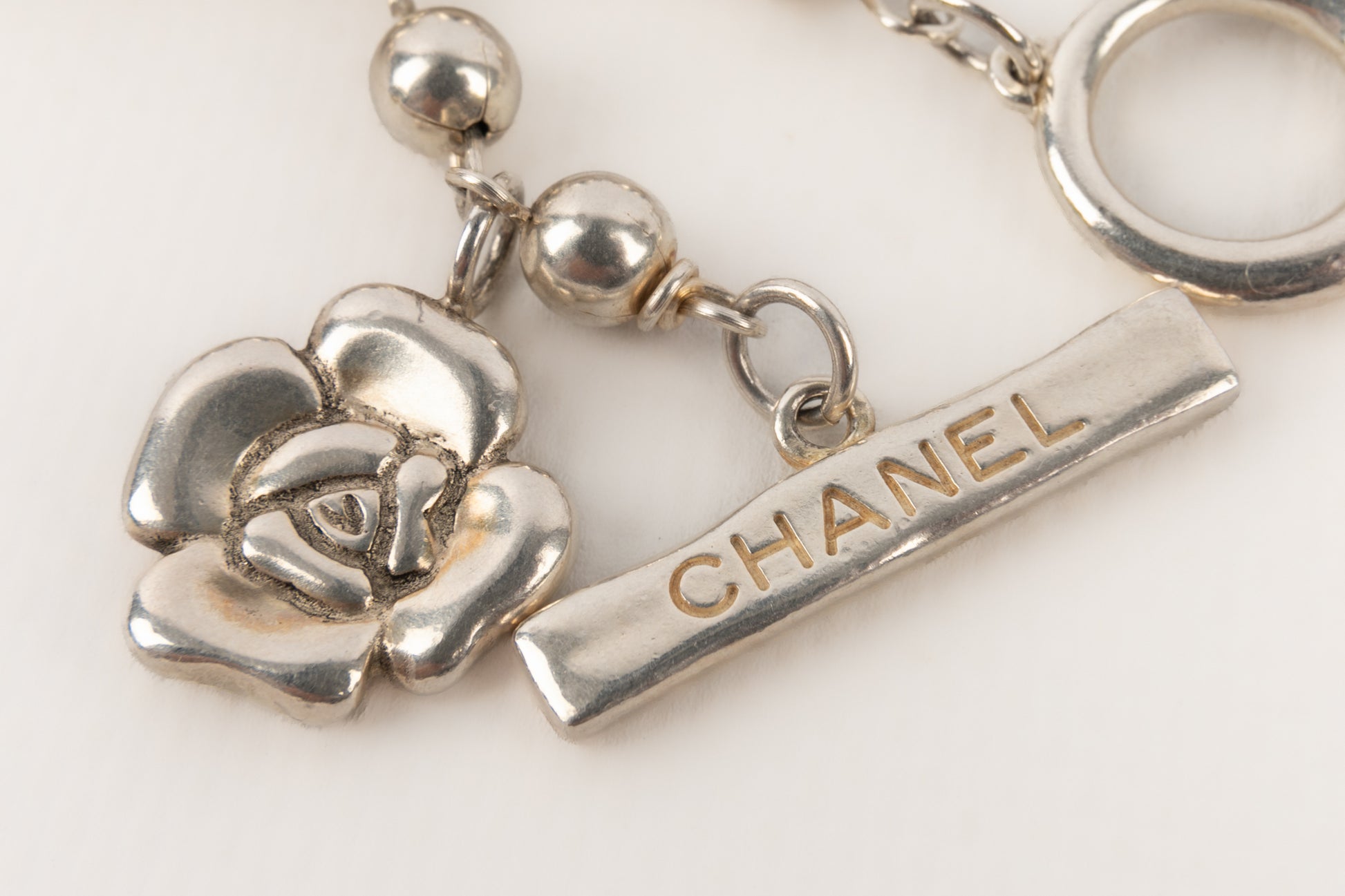 Collier argenté Chanel