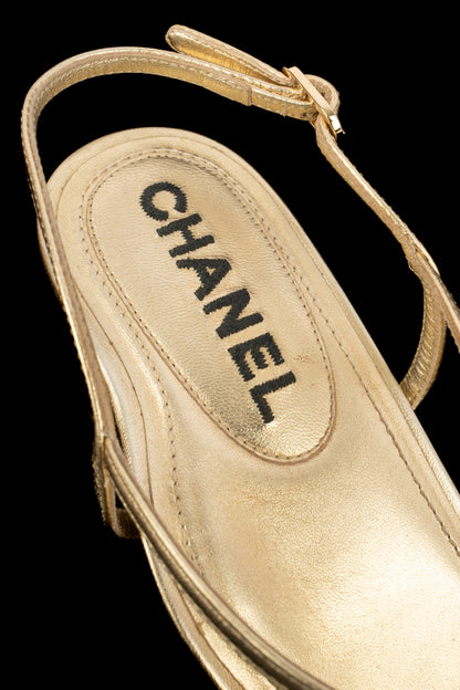 Sandales dorées Chanel
