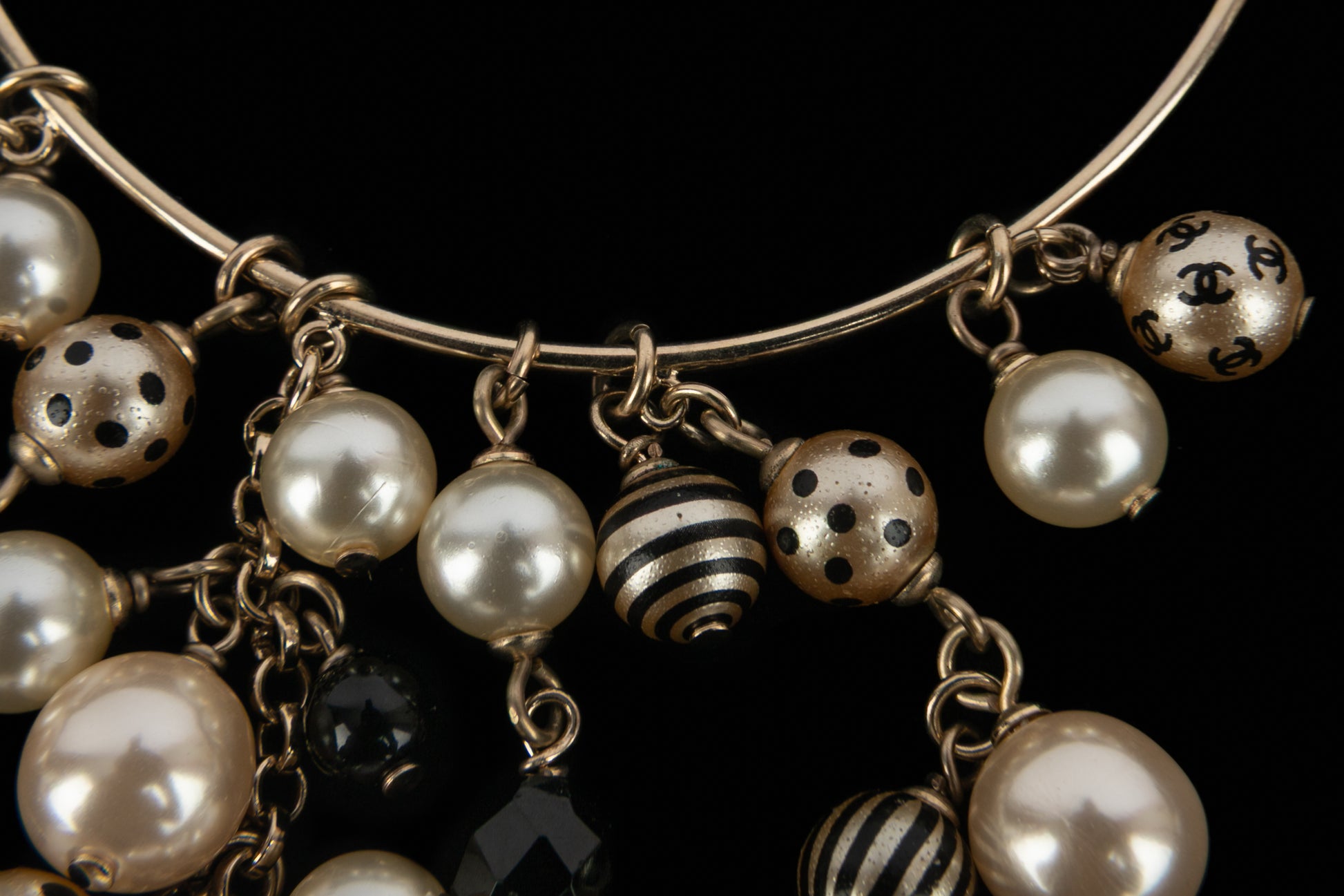 Imposantes boucles d'oreilles Chanel Croisière 2007