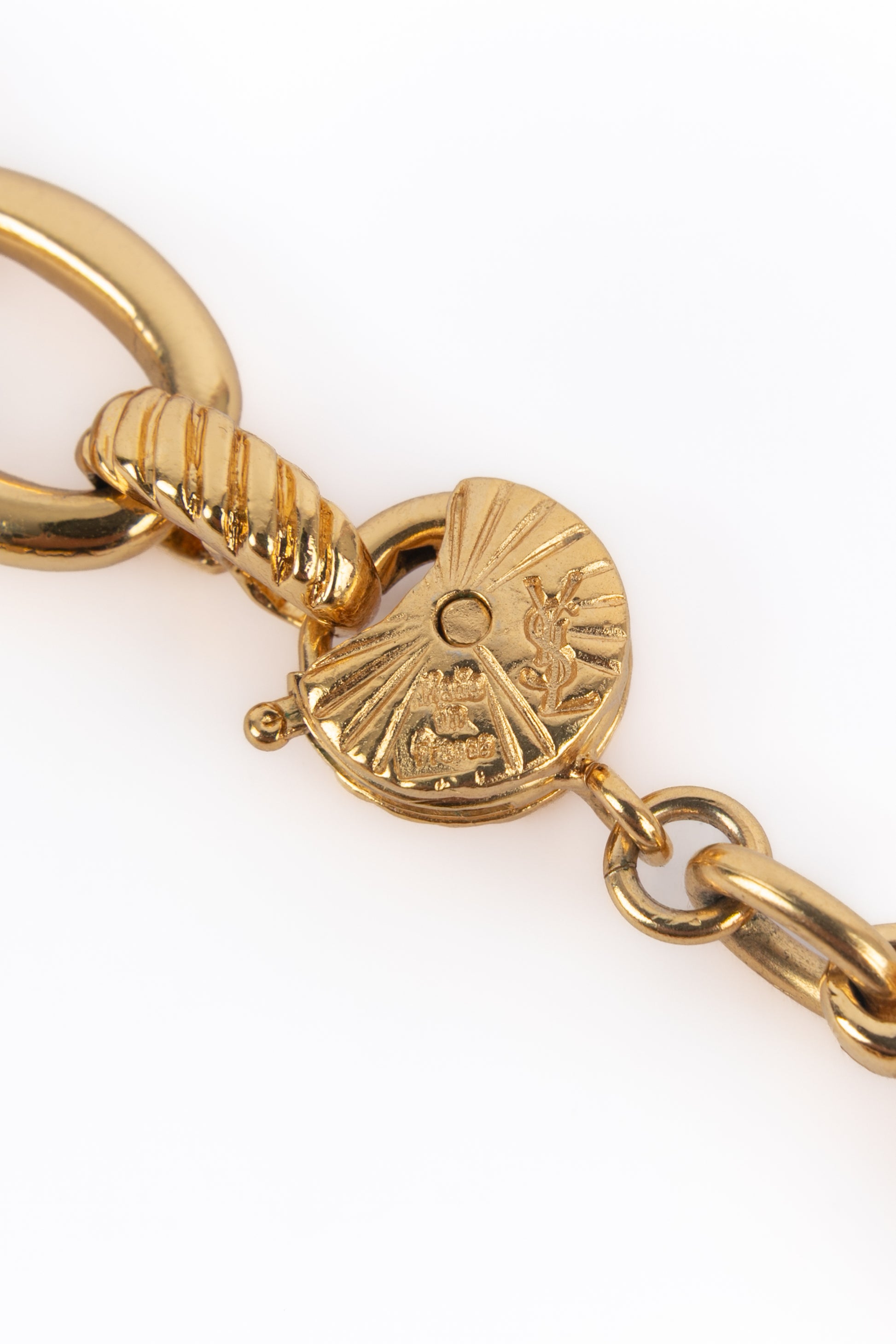 Collier rose Yves Saint Laurent