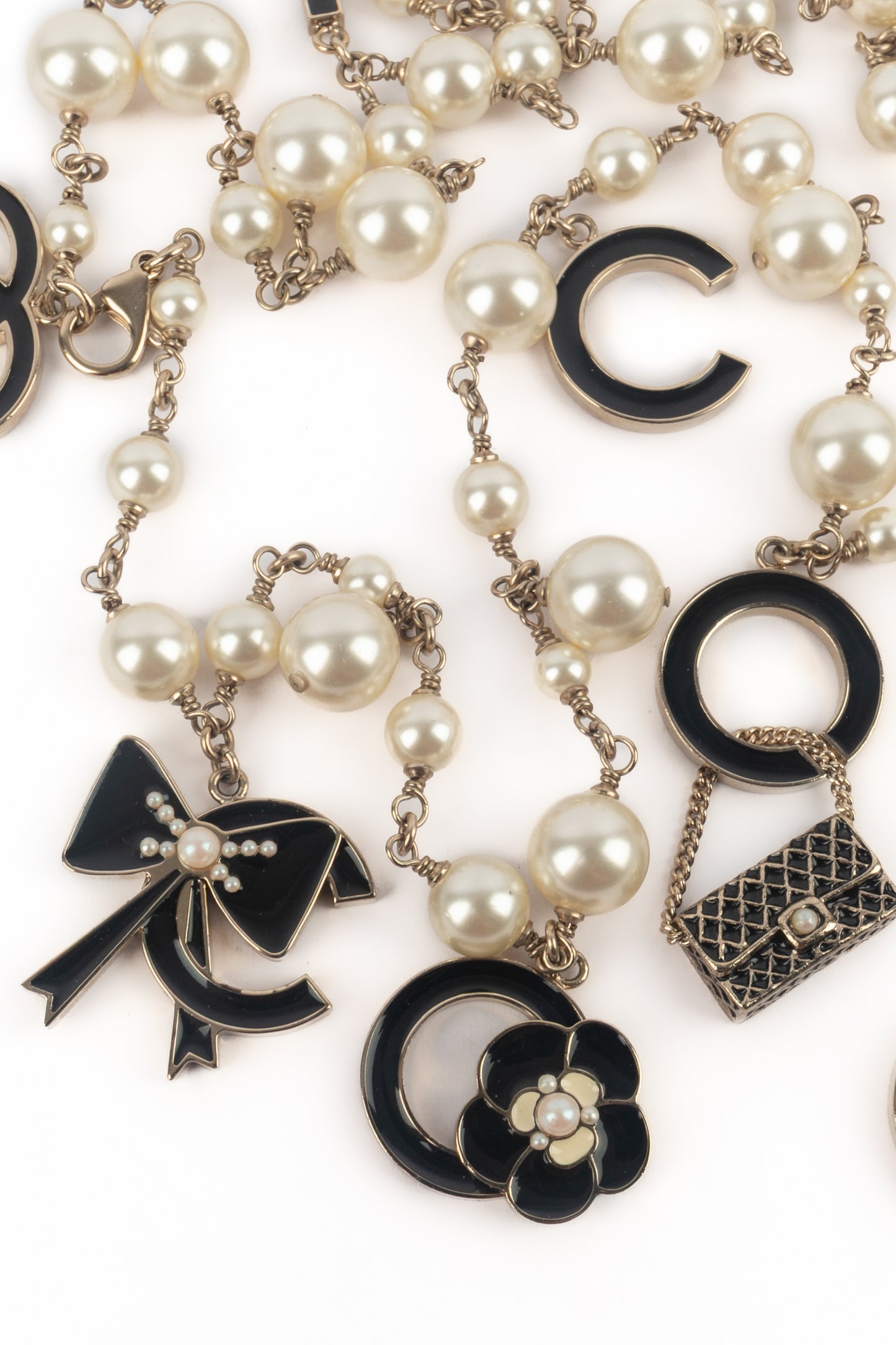 Collier de perles Chanel 2007