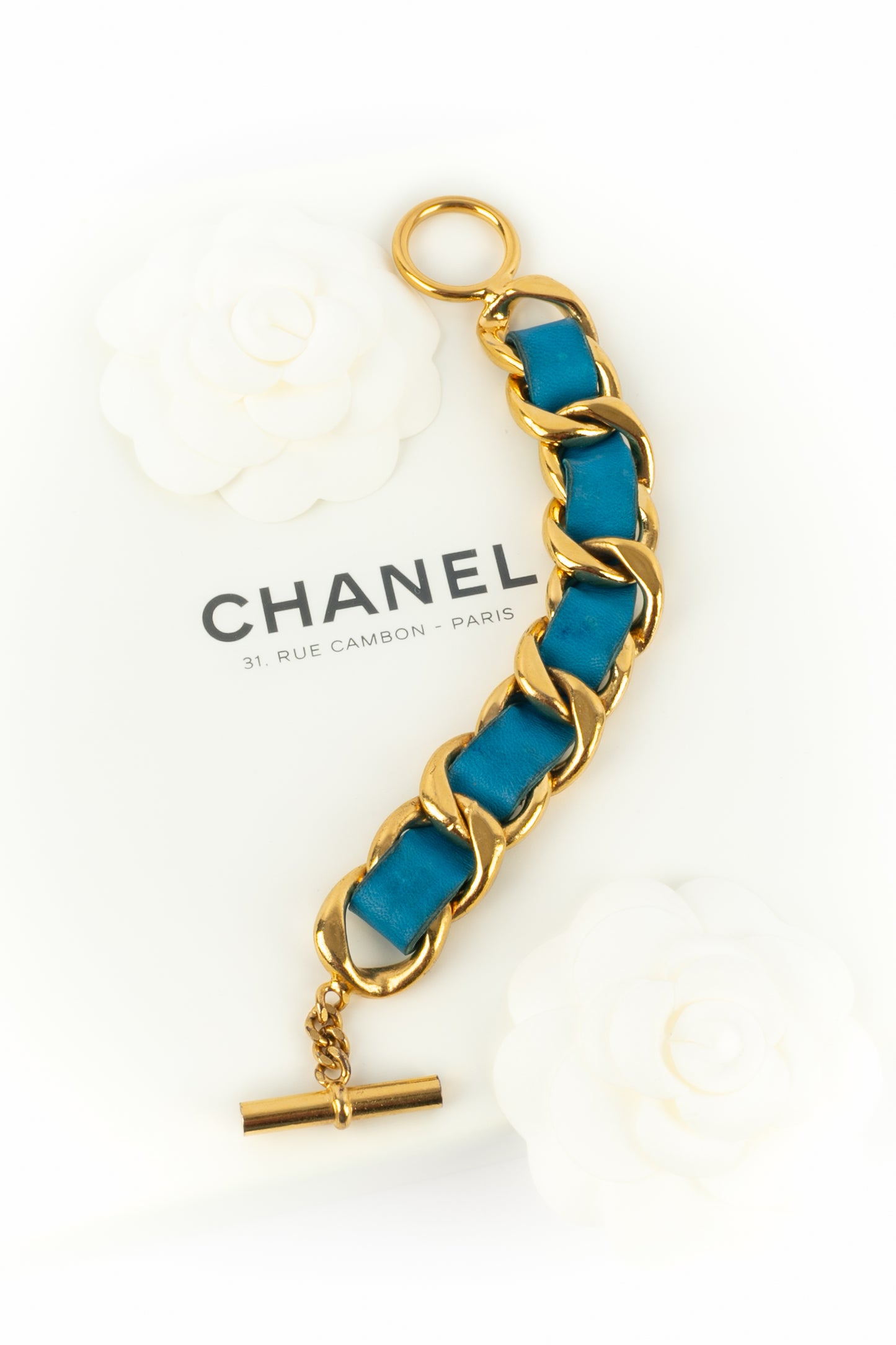 Bracelet en cuir Chanel 