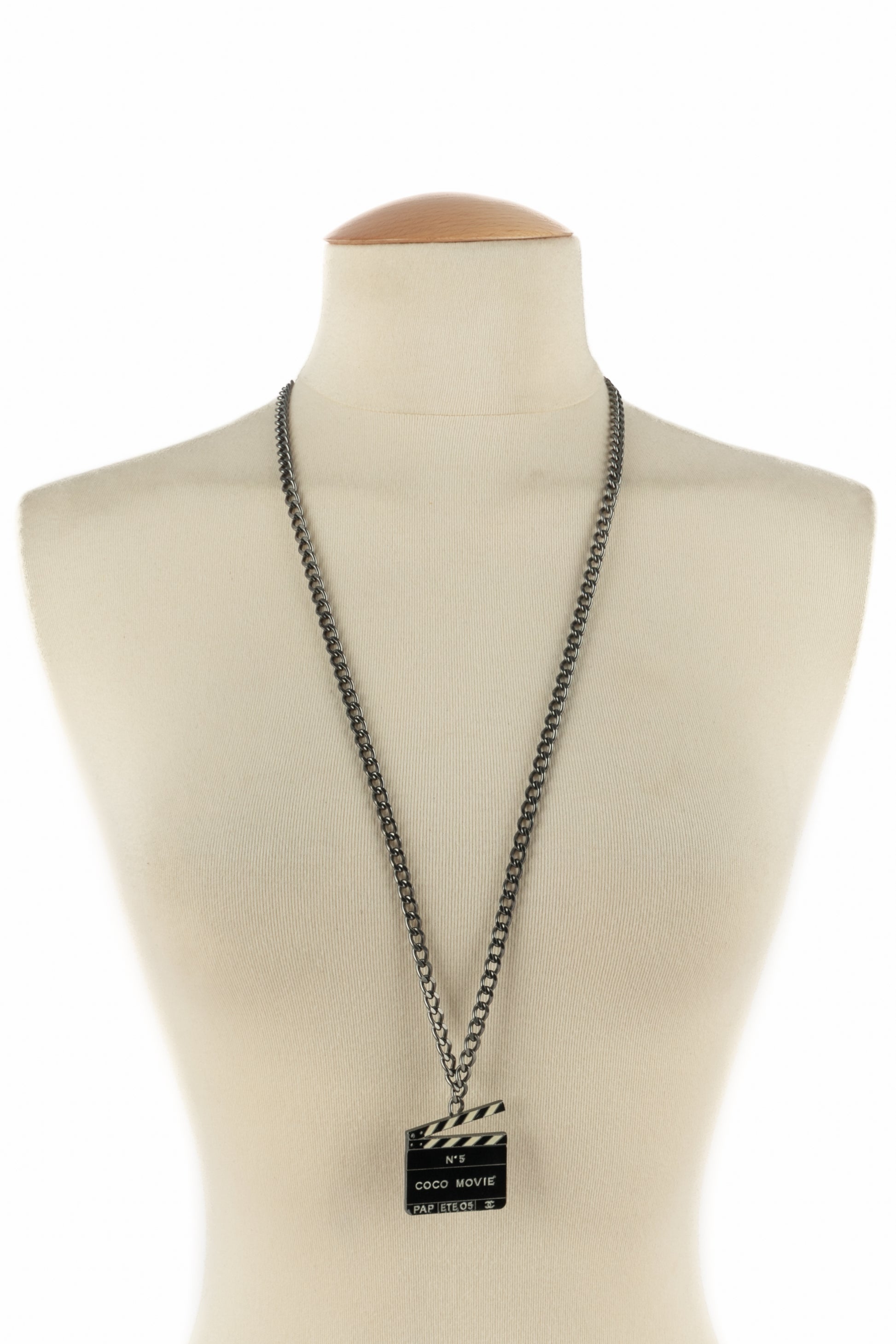 Collier "clap" Chanel 2005