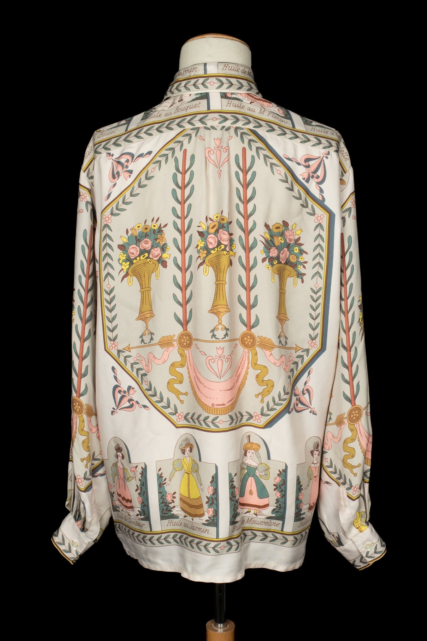 Chemise en soie "Huile Rafraichissante à l'usage de la Toilette parfumée" Hermès