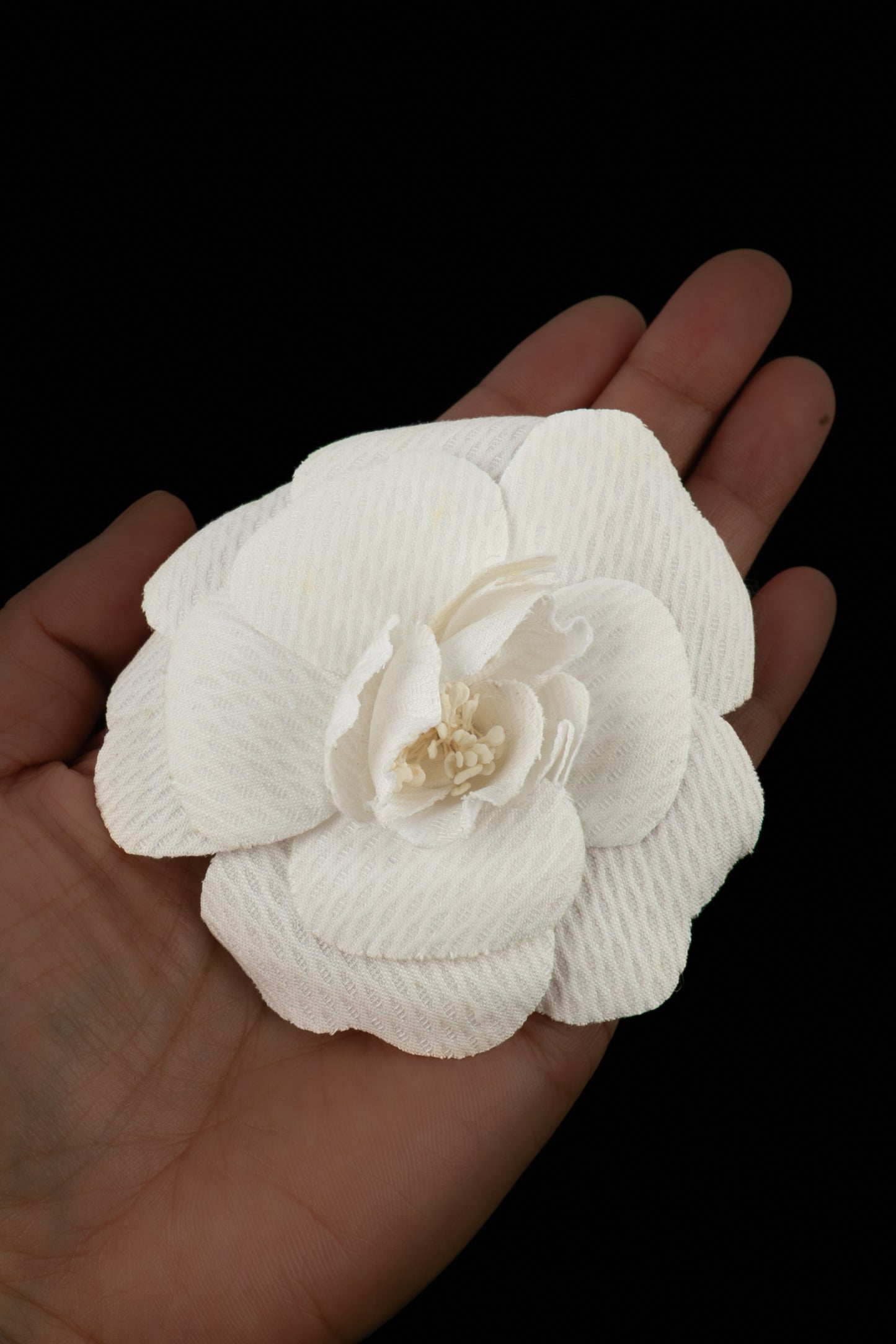 Broche camélia Chanel