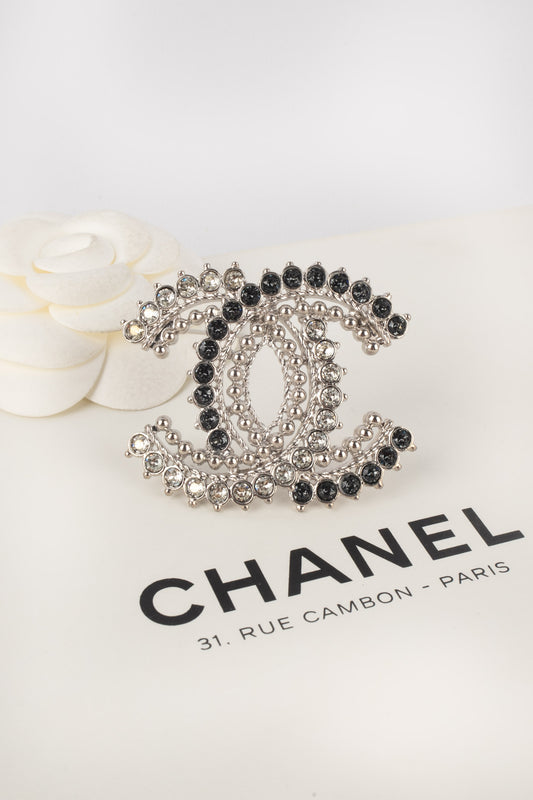 Broche cc Chanel 