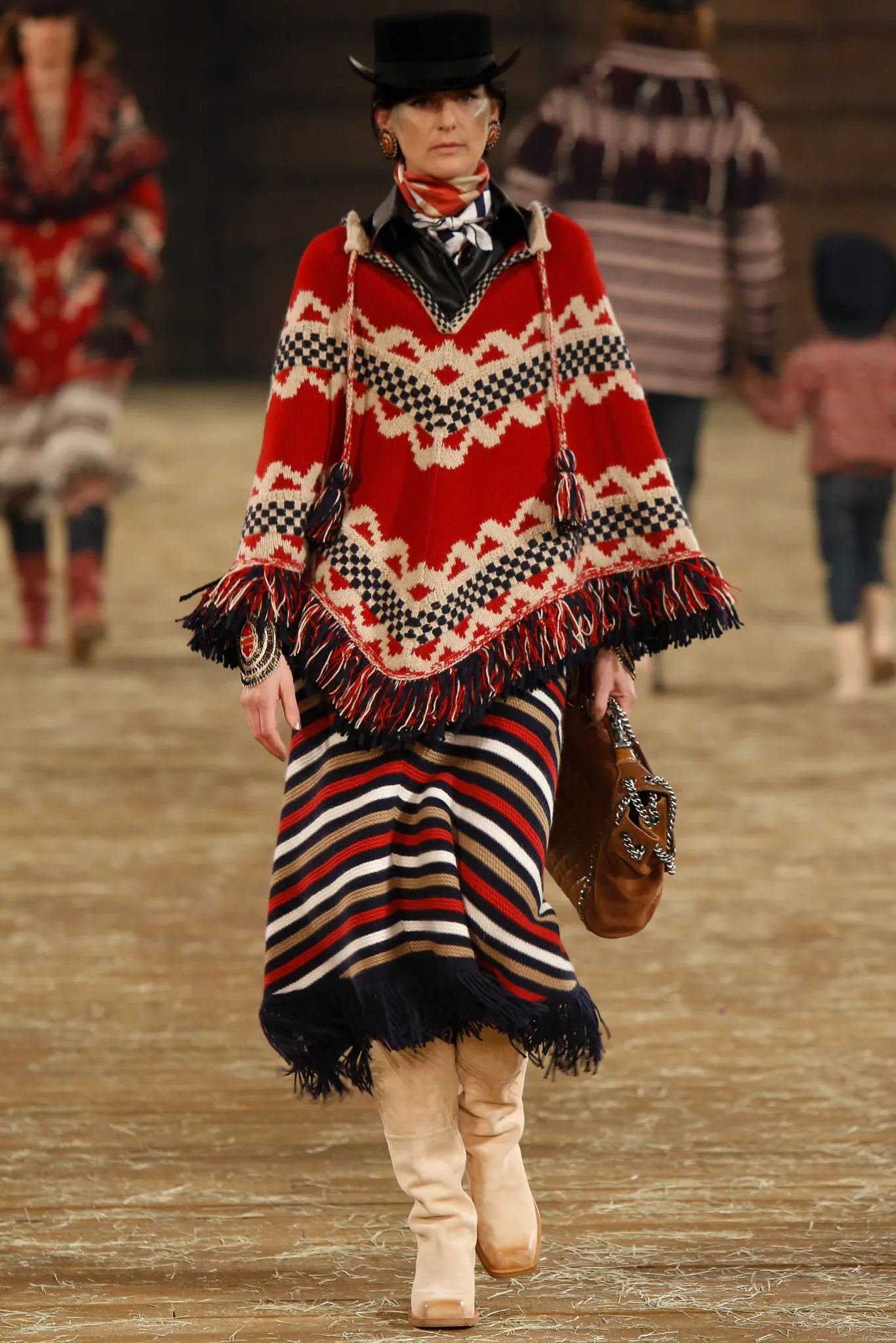 Poncho Chanel Pre-fall 2014