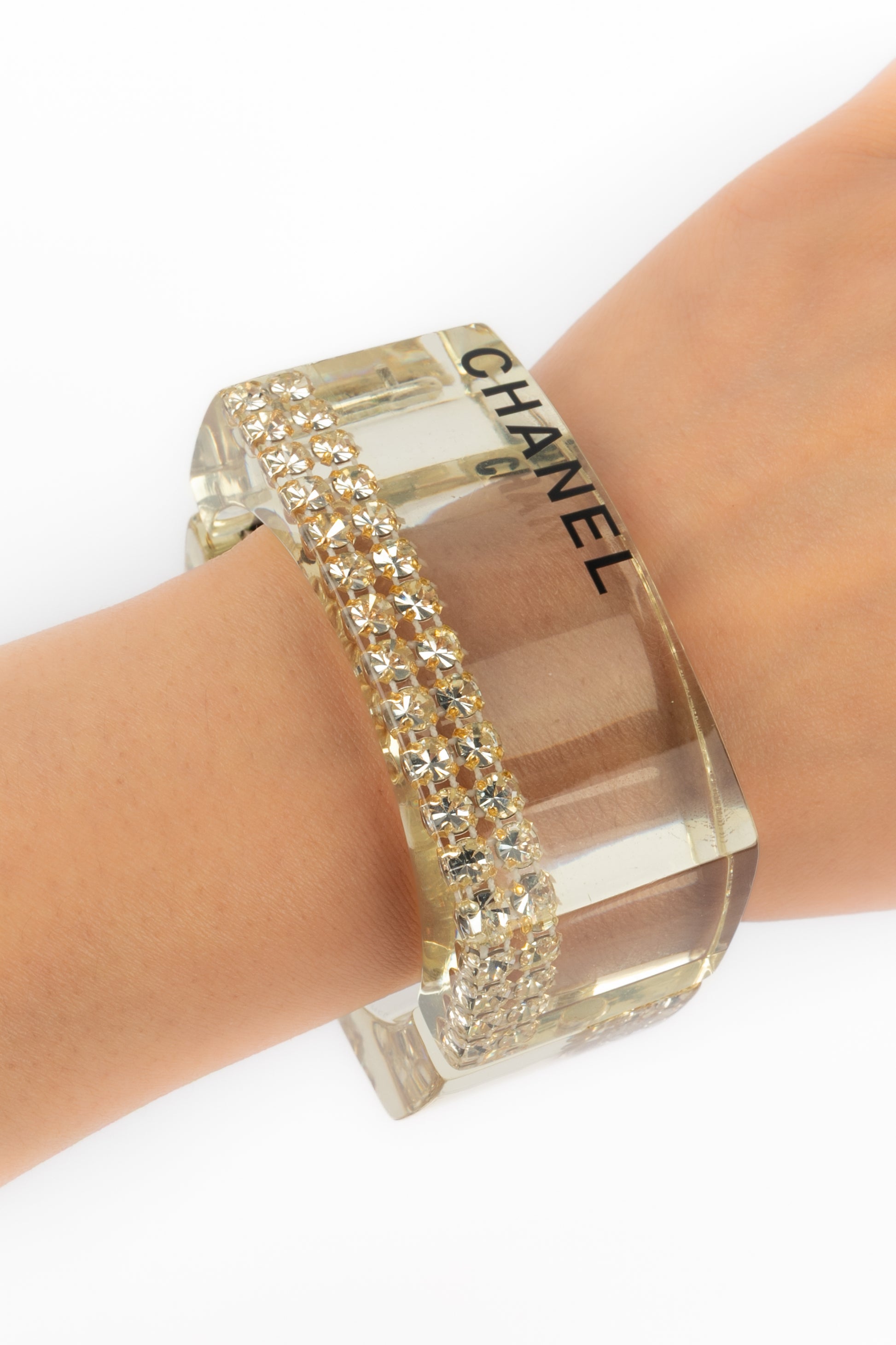 Bracelet en lucite Chanel 2005