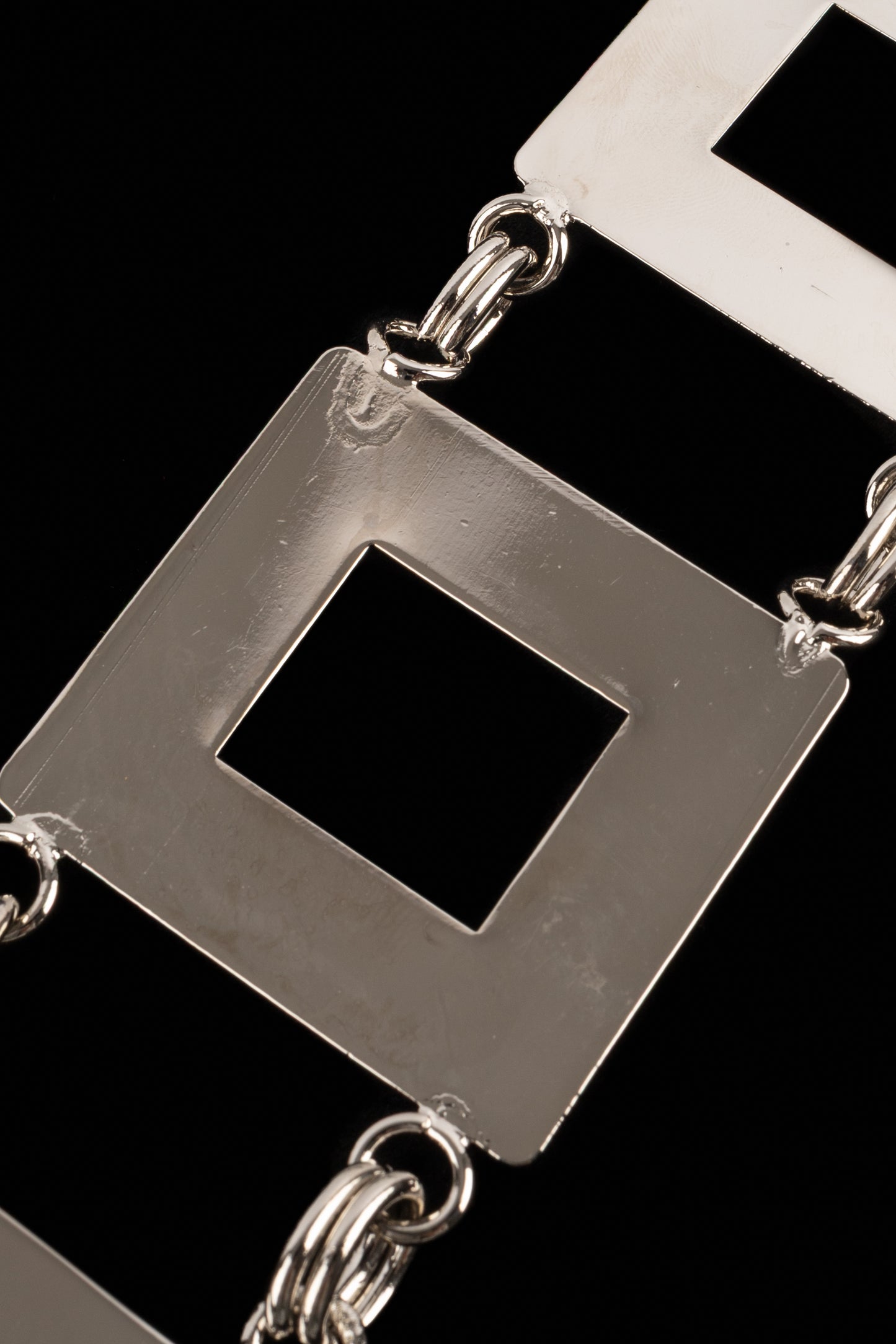 Collier argenté Pierre Cardin