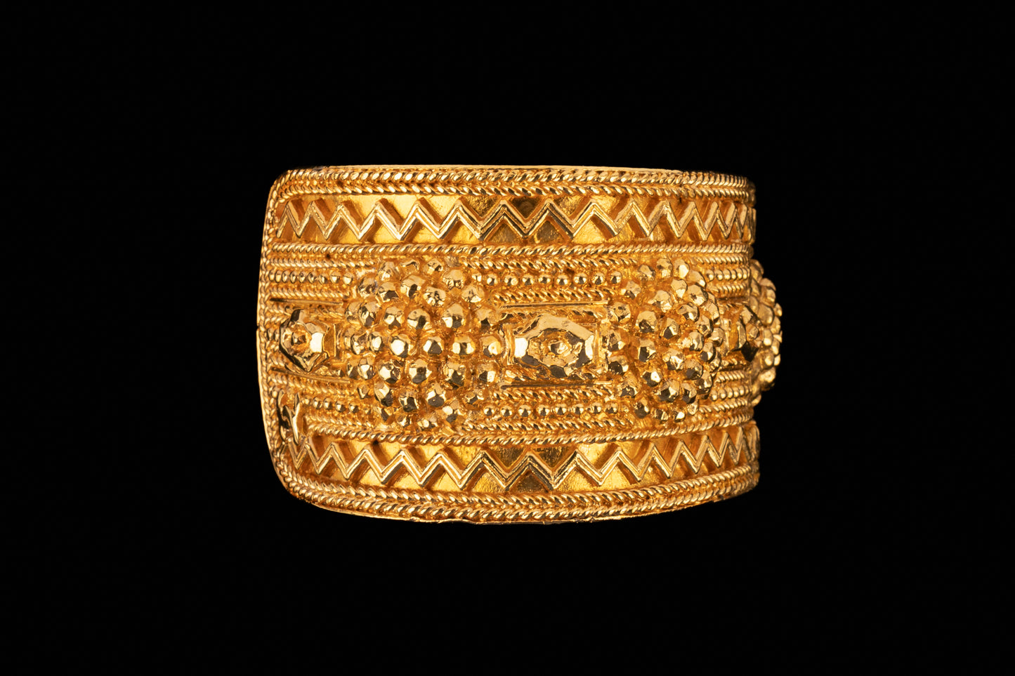 Bracelet manchette Chanel 1985's